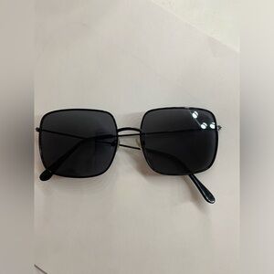 Black Oversized Square Sunglasses - Classic Women Accessories